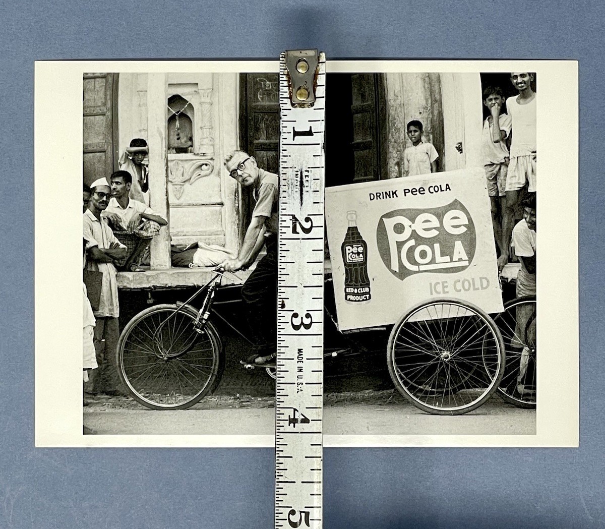 India 1959 Art Print Card Photo By Nat Norman – Fotofolio 4”x6” Pee Cola Seller