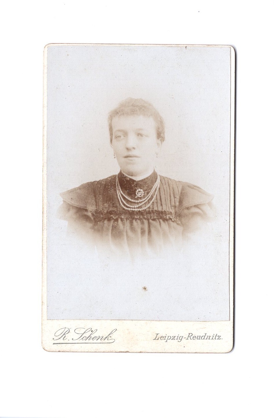 CDV Photo Lady Portrait – Leipzig-Reudnitz 1890s