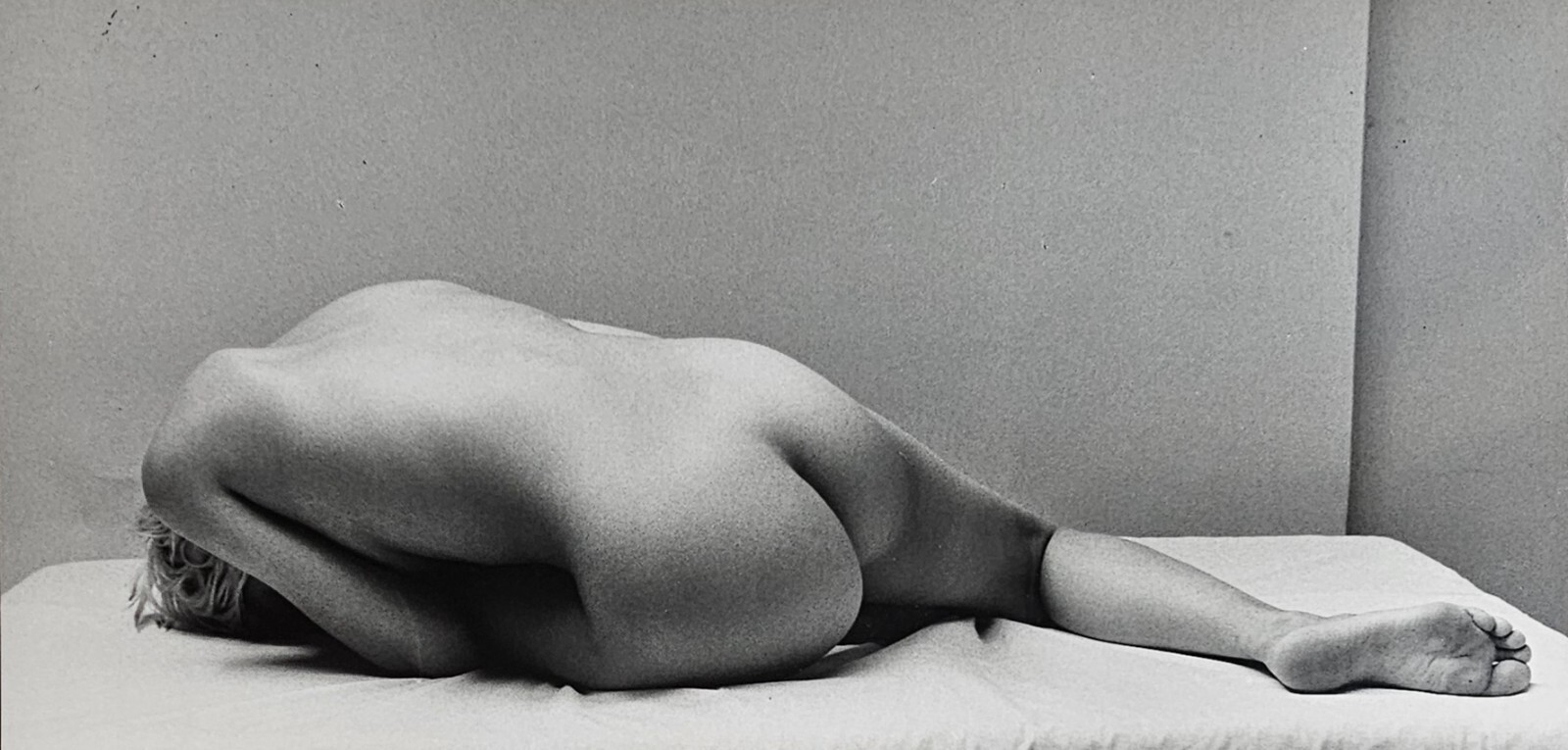 Andre De Dienes resting Nude Silver Gelatin Photo Print 60s Woman Photograph COA