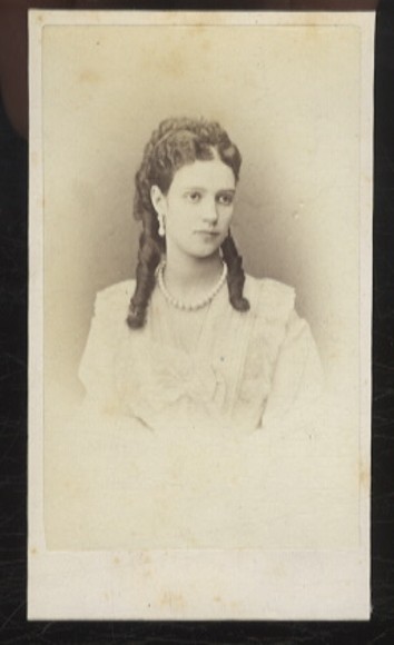 CdV portrait Maria Feodorovna Tsarina of Russia, born Dagmar… – 12405