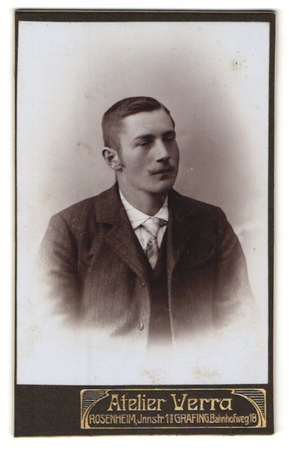 Photography studio Verra, Rosenheim, Innstraße 1, portrait of an elegant young
