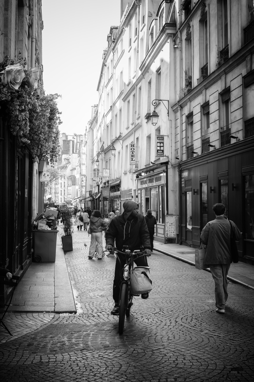 Fine Art Photography – 4×6, 8×12, or 13×19 – Paris, France Street Photography