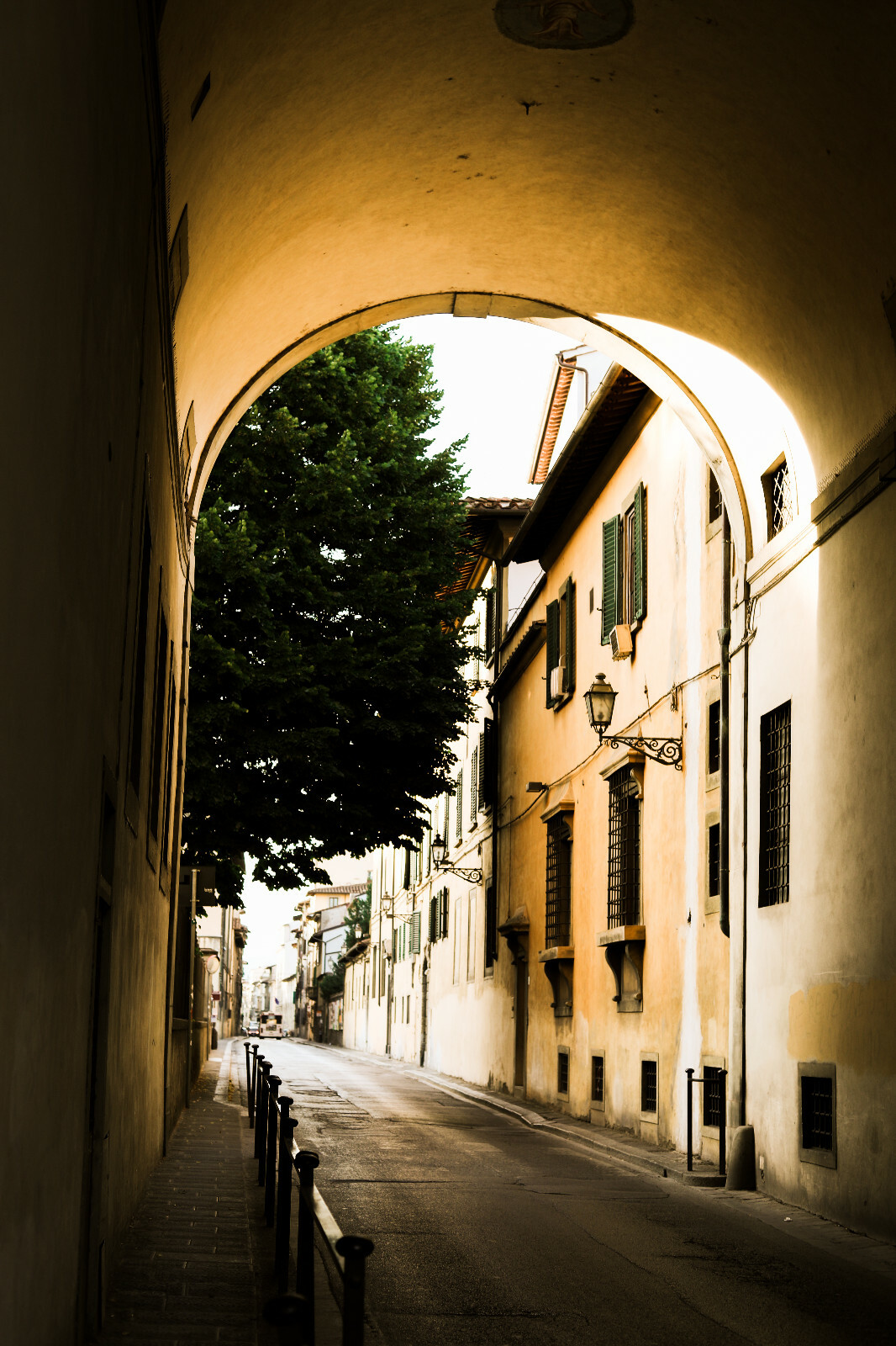 Arch in Alley, Florence, Italy 9″ x 12″ Matte Print