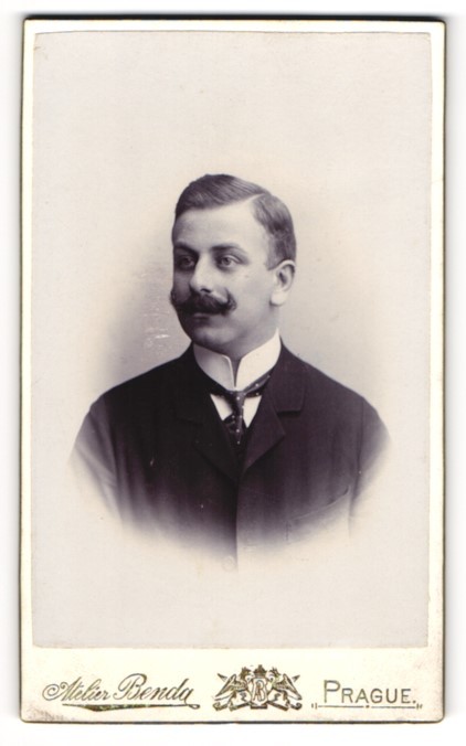 Photography studio Benda, Prague, portrait Prince Henry XXX. Reuss zu Köstritz