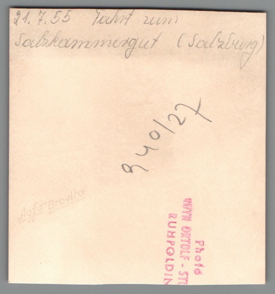 Photo Pretty Woman Coach August Wagner Ruhpolding Salzburg 1955 (F1187)