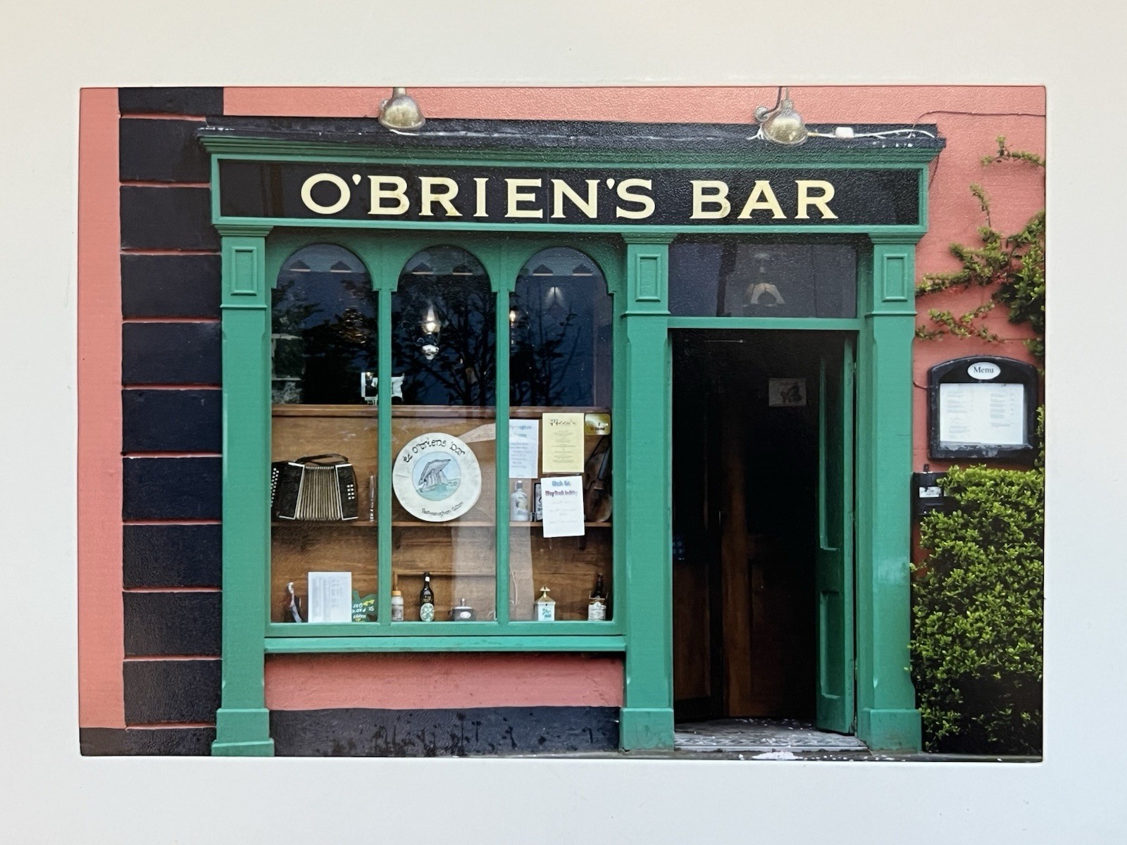 Travel Photography – O’Brien’s Bar Print
