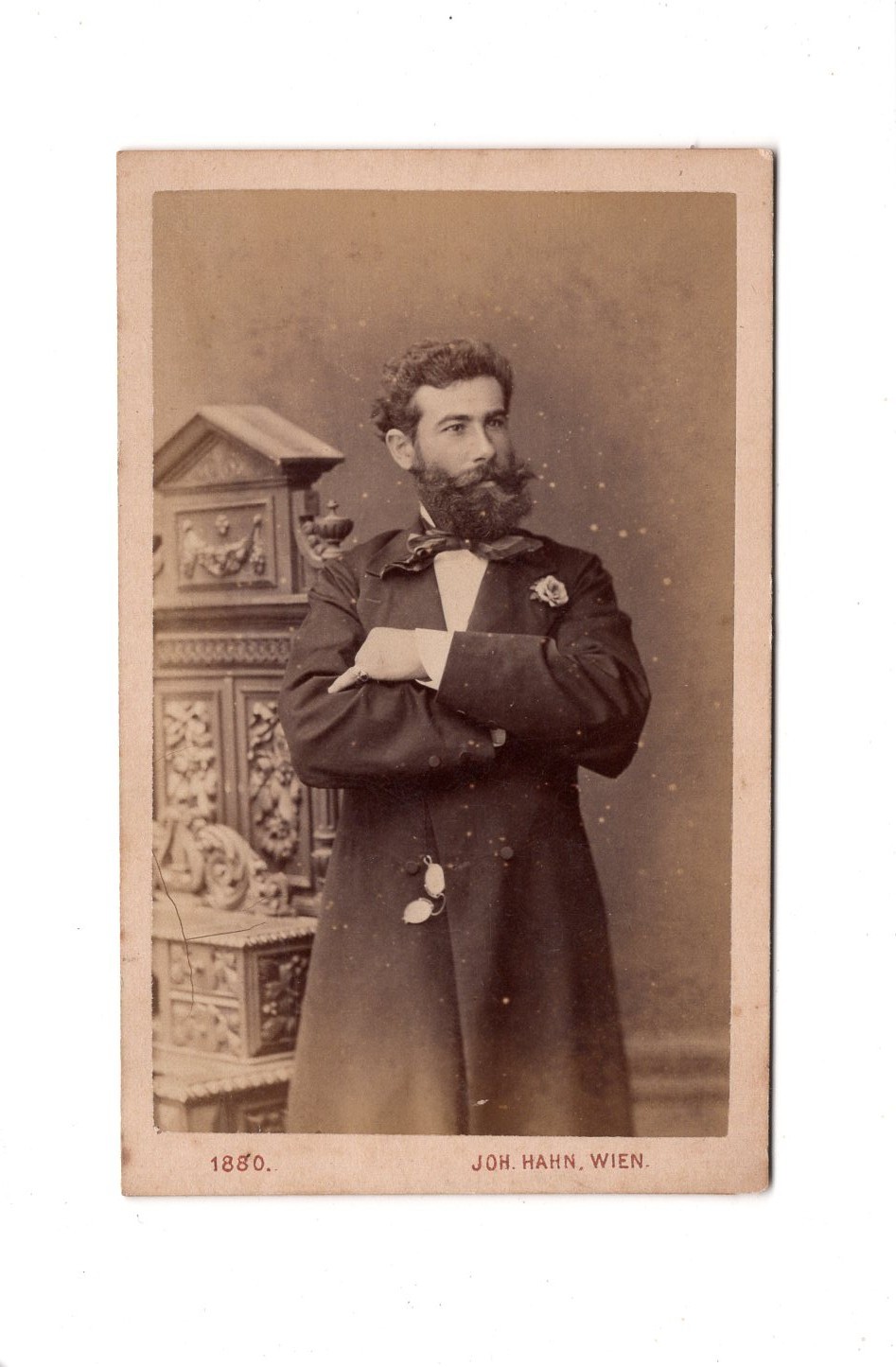 Joh. Hahn CDV photo portrait of a man/fine gentleman-Vienna 1880