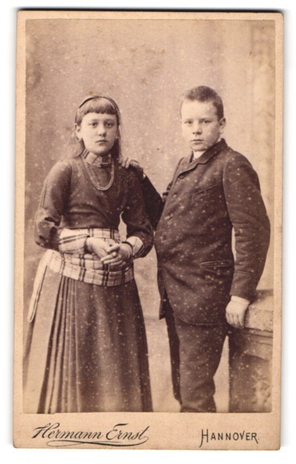 Photograph Herm. Ernst, Hanover, Angerstr. 13 A, young man and young woman in
