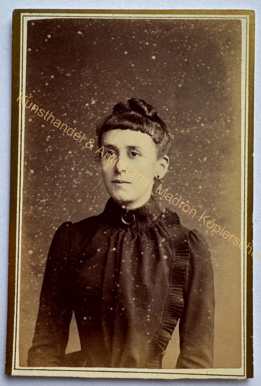 orig. CDV Foto Fotografie alt Bild Frau Dame Mode um 1885 Anvers