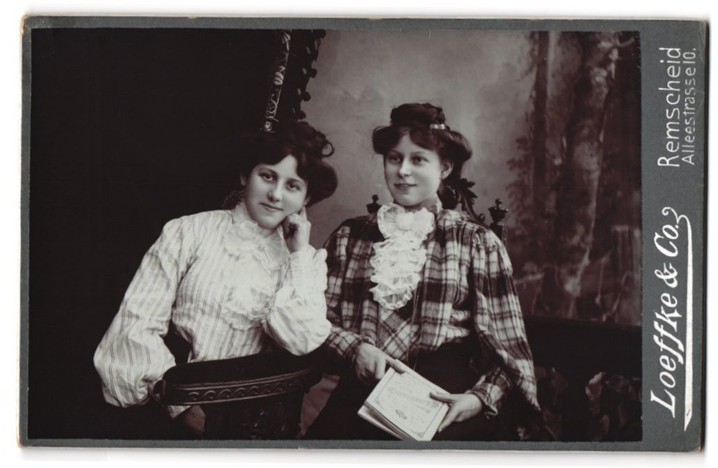 Photography Loeffke & Co, Remscheid, Alleestraße 10, Elfriede Kollermann and Agn