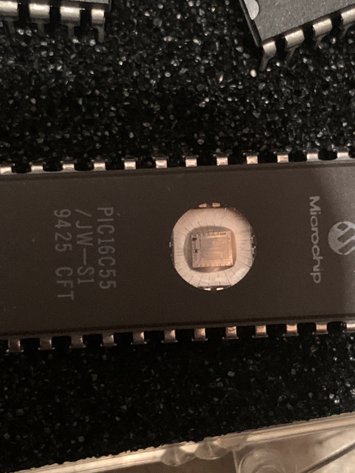 PIC16C55/JW-S1 MICROCHIP / EPROM / CERAMIC / 28PIN DIP / 1 PIECE