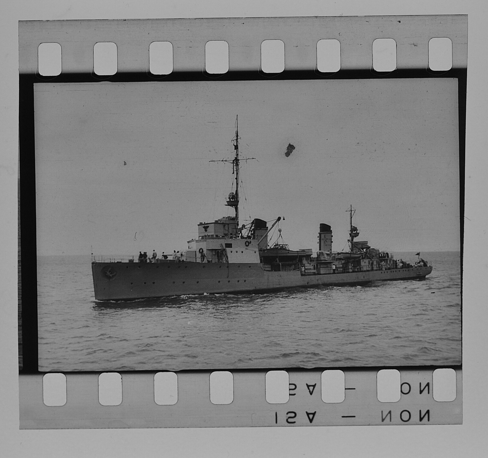 altes Dia Zelluloidfilm 4×3,5 cm – Kriegsschiffe Soldaten der Kriegsmarine uvm.