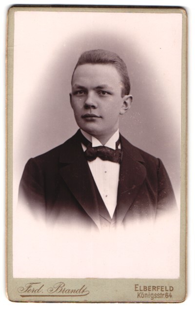 Photograph Ferd. Brandt, Elberfeld, Königsstr. 64, Portrait of a Young Man