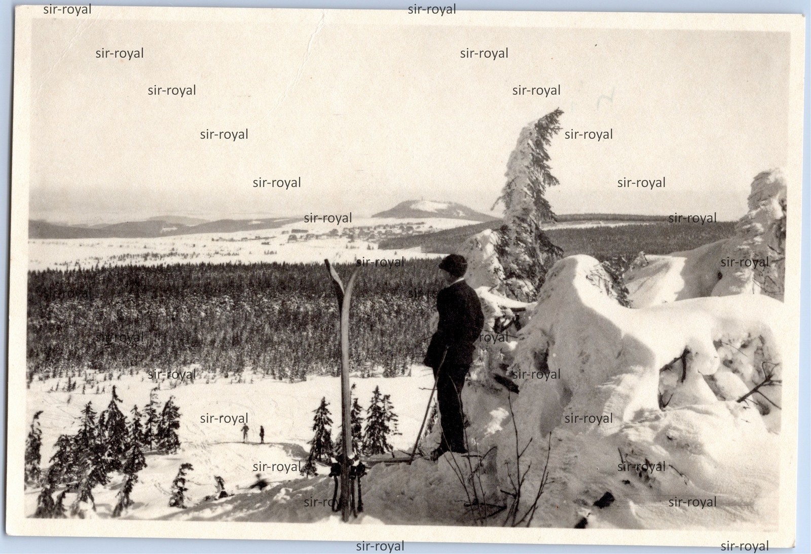 Skiers on the Kahleberg in the Ore Mountains – Photo 14x10cm