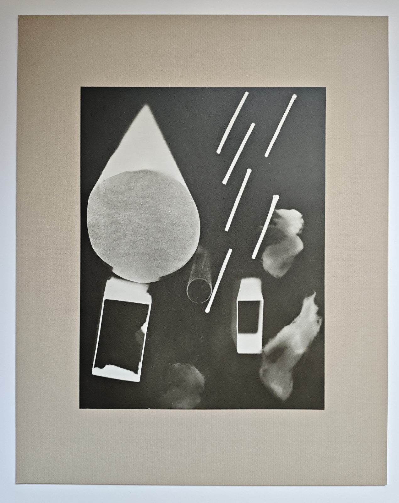Man Ray (1890 – 1976) – Rayograph 1922/1978 – Gelantine Silver Print, Stamped