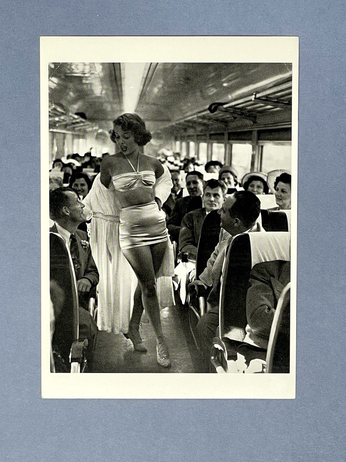 Fashion Show On A Train 1949 Art Photo Print Card By Dan Weiner Fotofolio 4”x6”