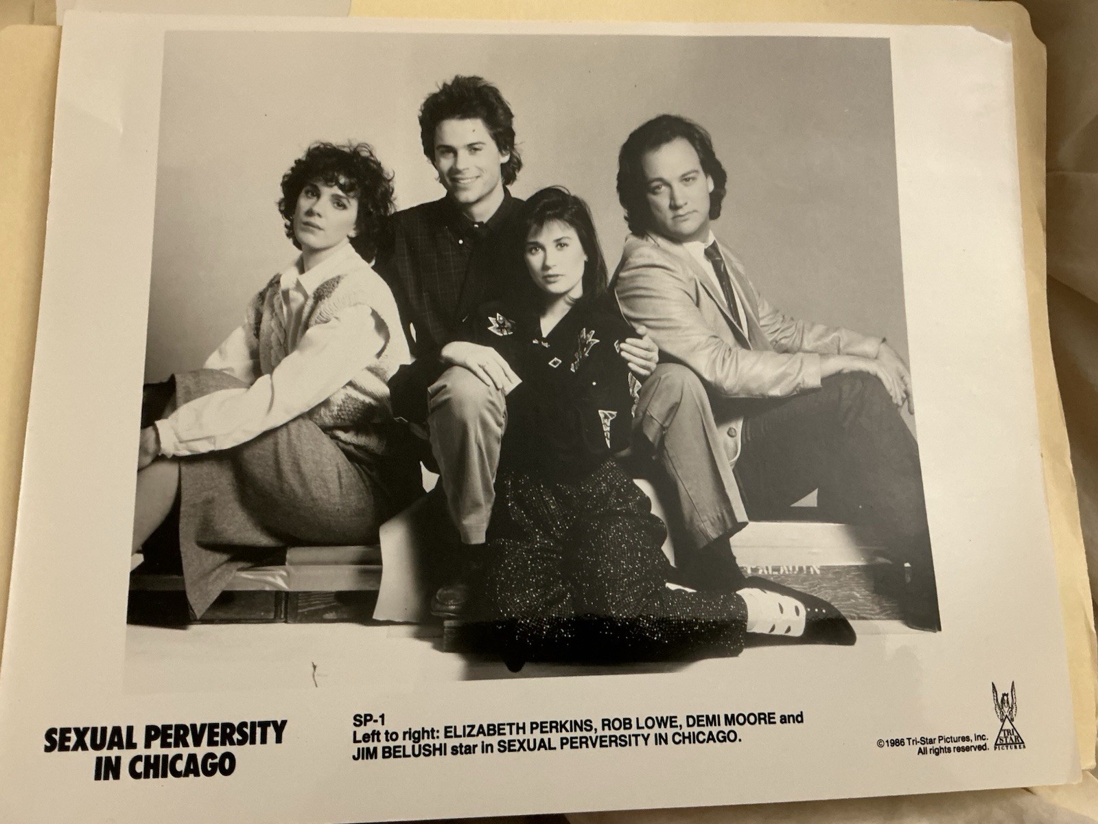 About Last Night – Rob Lowe, Demi Moore, Jim Belushi