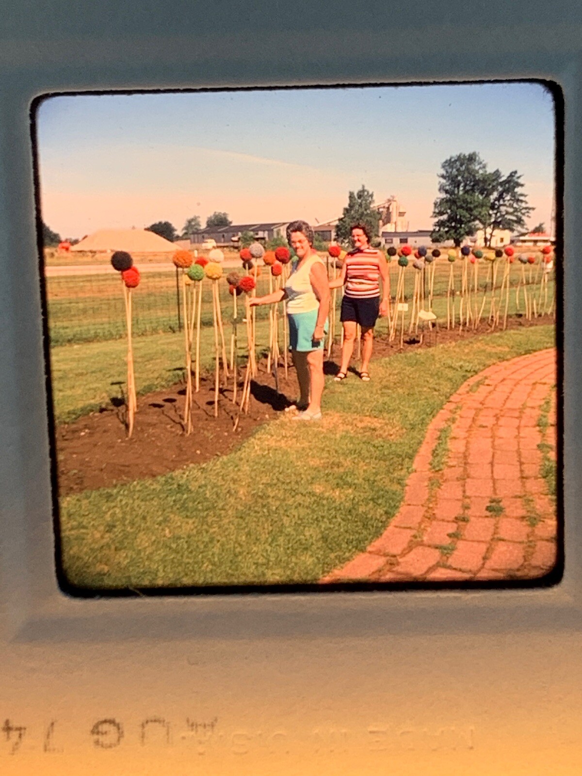 Kodachrome Lot Of 40 Christmas Vacation Beautiful 35mm Color Slides