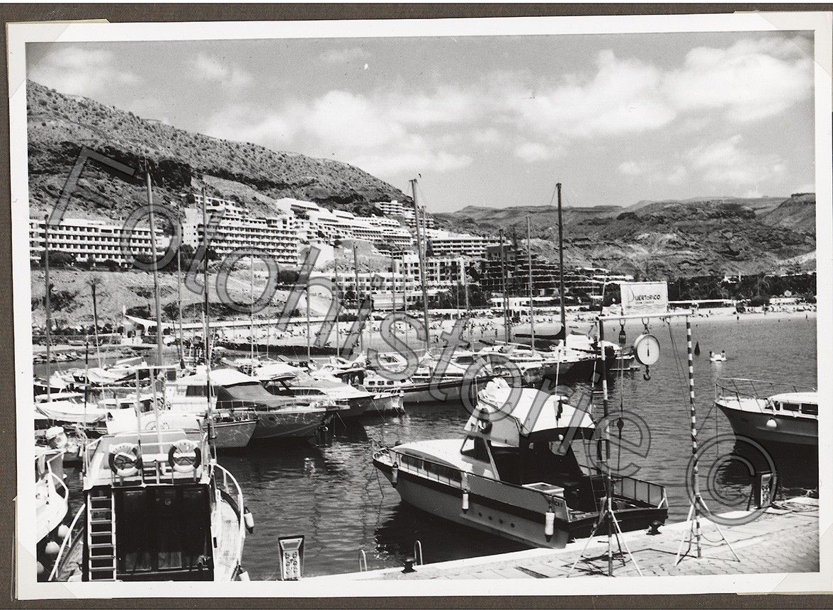 Photo Spain Gran Canaria Puerto Rico Marina Yachts Beach Hotel 1970s