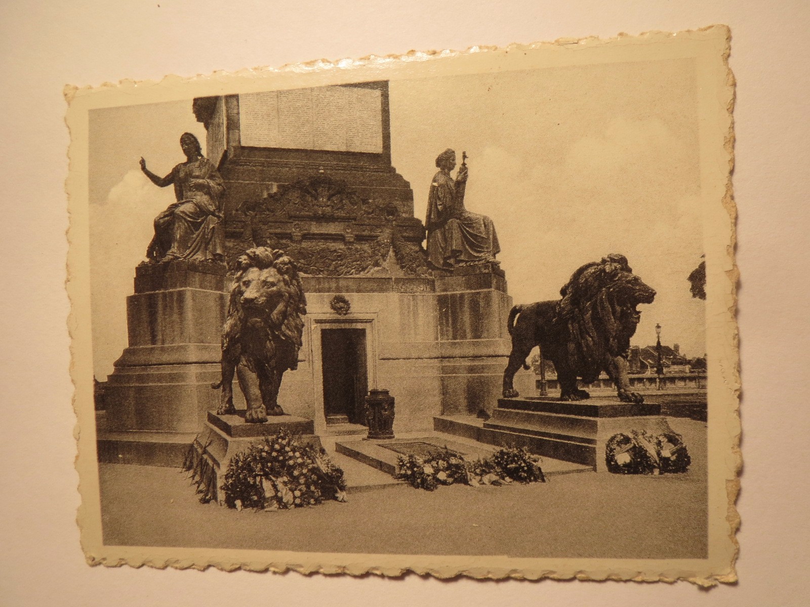 Bruxelles – Brussels – Tombeau du Soldat Inconnu / Count van den Onbekenden / Photo