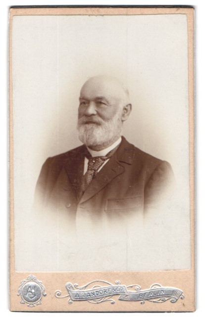 Photograph A. Jandorf & Co., Berlin, Belle-Alliance-Str. 1, portrait of an older
