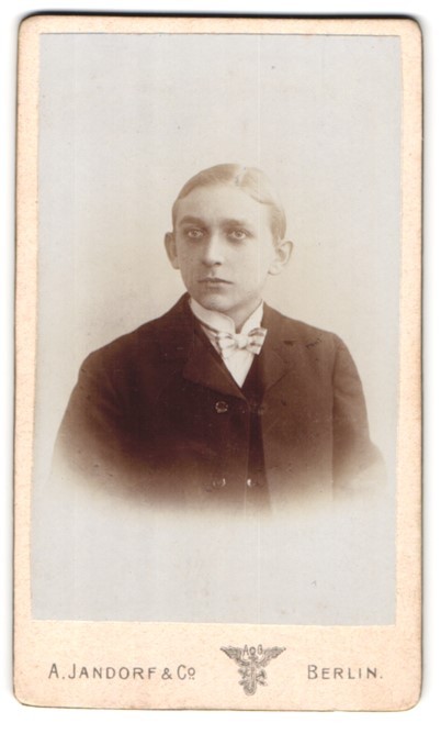 Photograph A. Jandorf & Co., Berlin, pale youth with dark circles