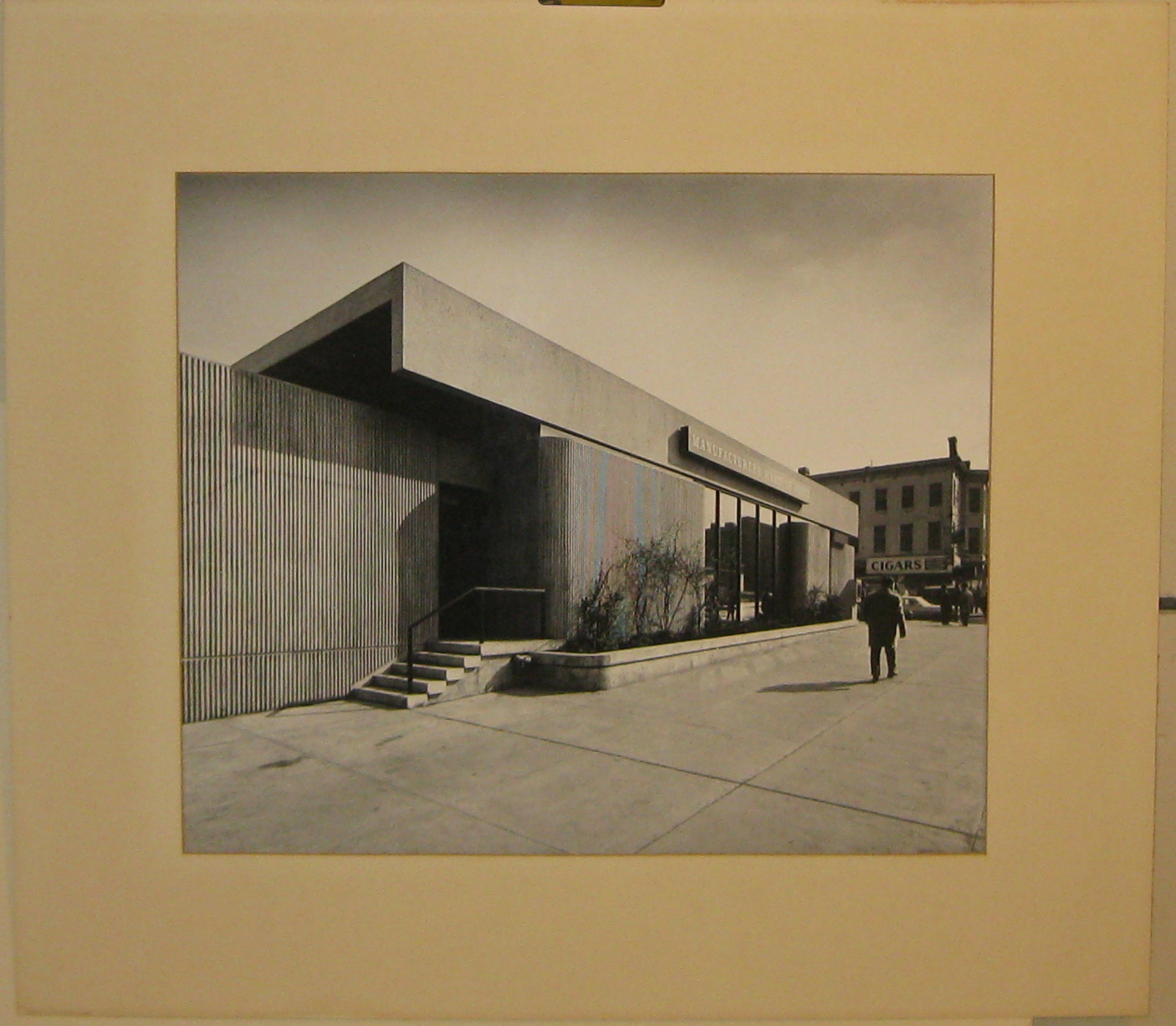 Vintage EZRA STOLLER SCHOOL MODERNIST Bank Architecture PHOTOGRAPH – Manny Hanny