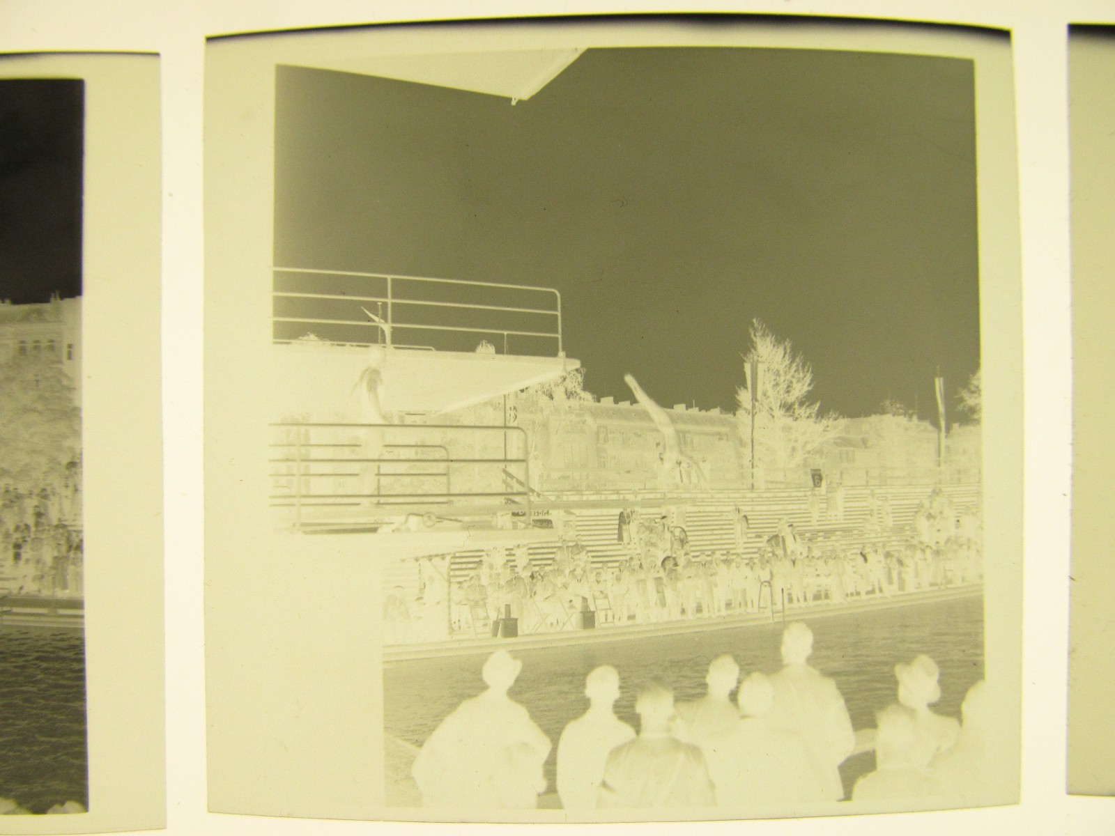 Hamburg? Free Swimming Pool Tower Jumping 16 x Genuine historical negatives