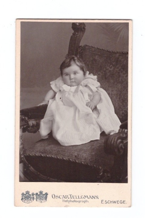 Beautiful CDV photo around 1900, pretty baby, Eschwege