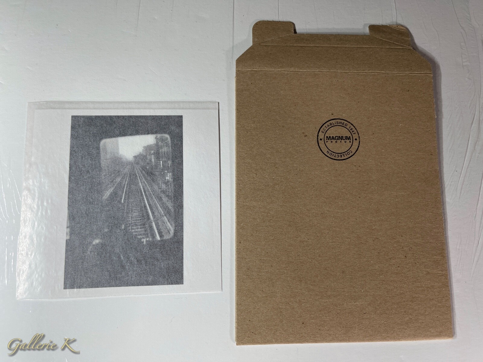 HAND SIGNED ELLIOTT ERWITT THIRD AVENUE EL 1955 MAGNUM SQUARE PRINT 2018 NEW