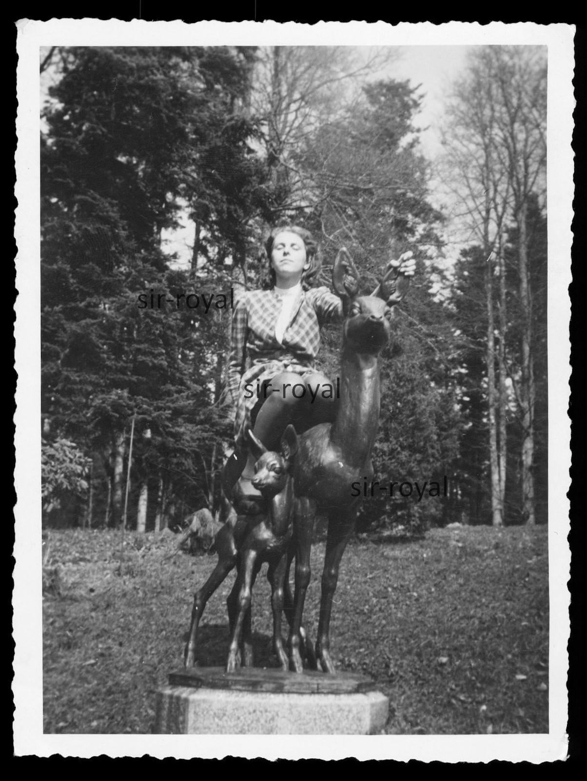 Pretty Woman Sitting on Deer Sculpture – Photo 10x13cm