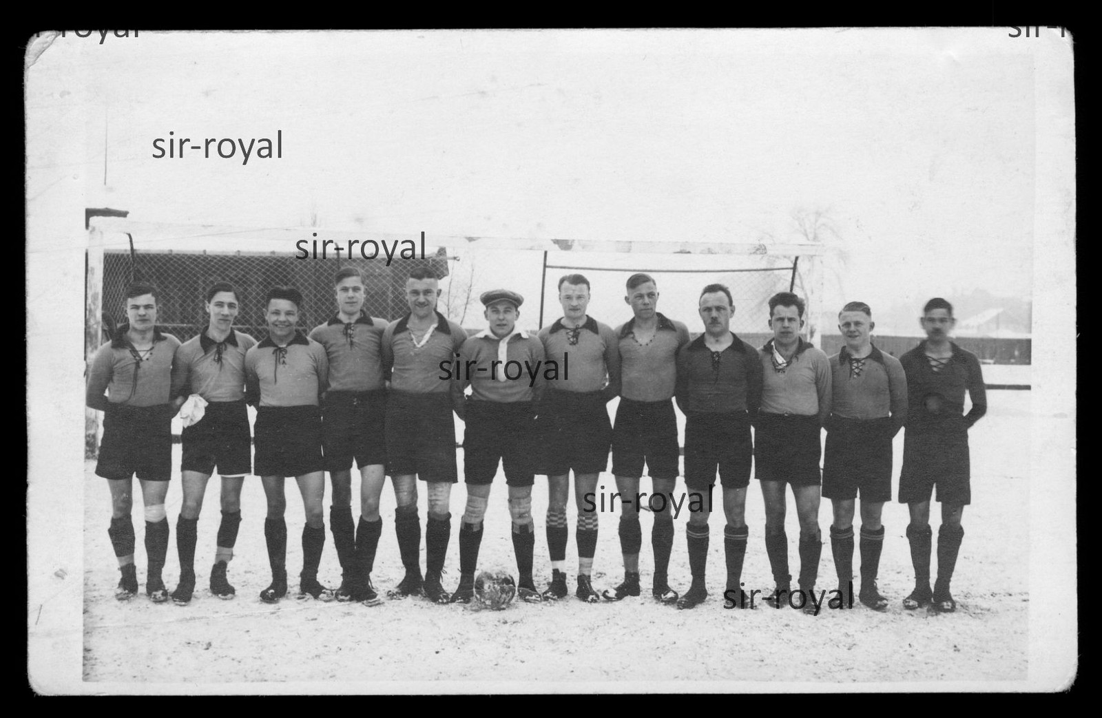 Football Team in Winter Portrait – 1930s – Photo Postcard 14x9cm