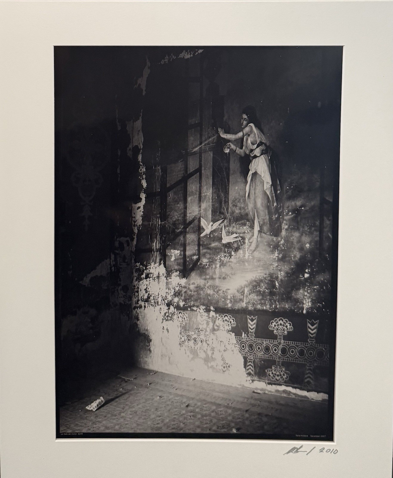 Pete Holland Signed Fine Art B&W Photograph “La Sala del Conde” 20×16 matted.