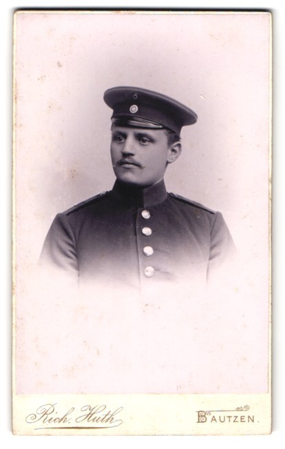 Photograph Rich. Huth, Bautzen, Young Soldier in Uniform CDV / Cabinet Photo