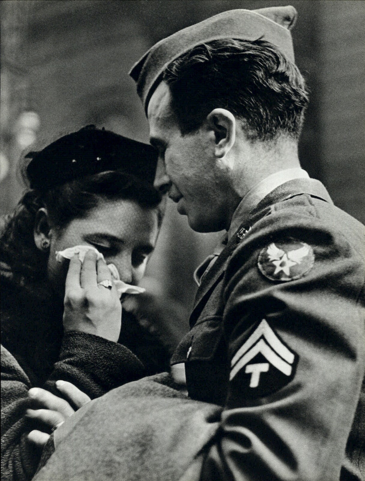 1966 Alfred Eisenstaedt Loving Couple Say Goodbye WWII Art Photo Gravure