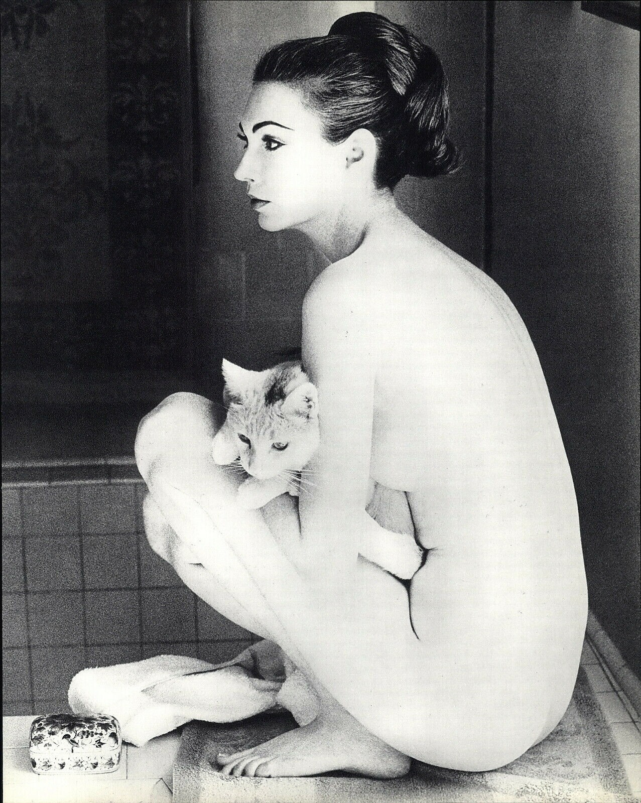 1960s 1966 John Rawlings Cat Hug Female Nude Model Art Photo Photogravure 16×20