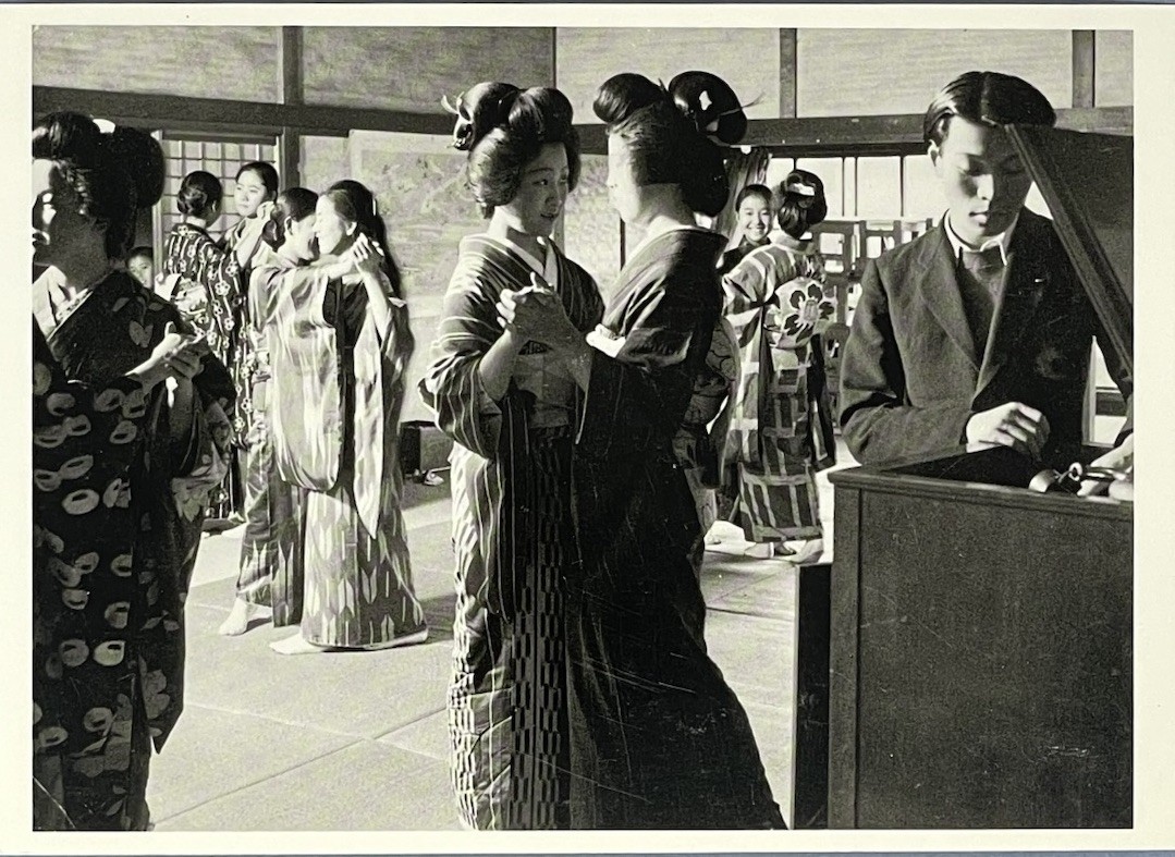 Geishas, Japan, 1935 Fotofolio Art Print Card Photo By Herbert 4”x6”