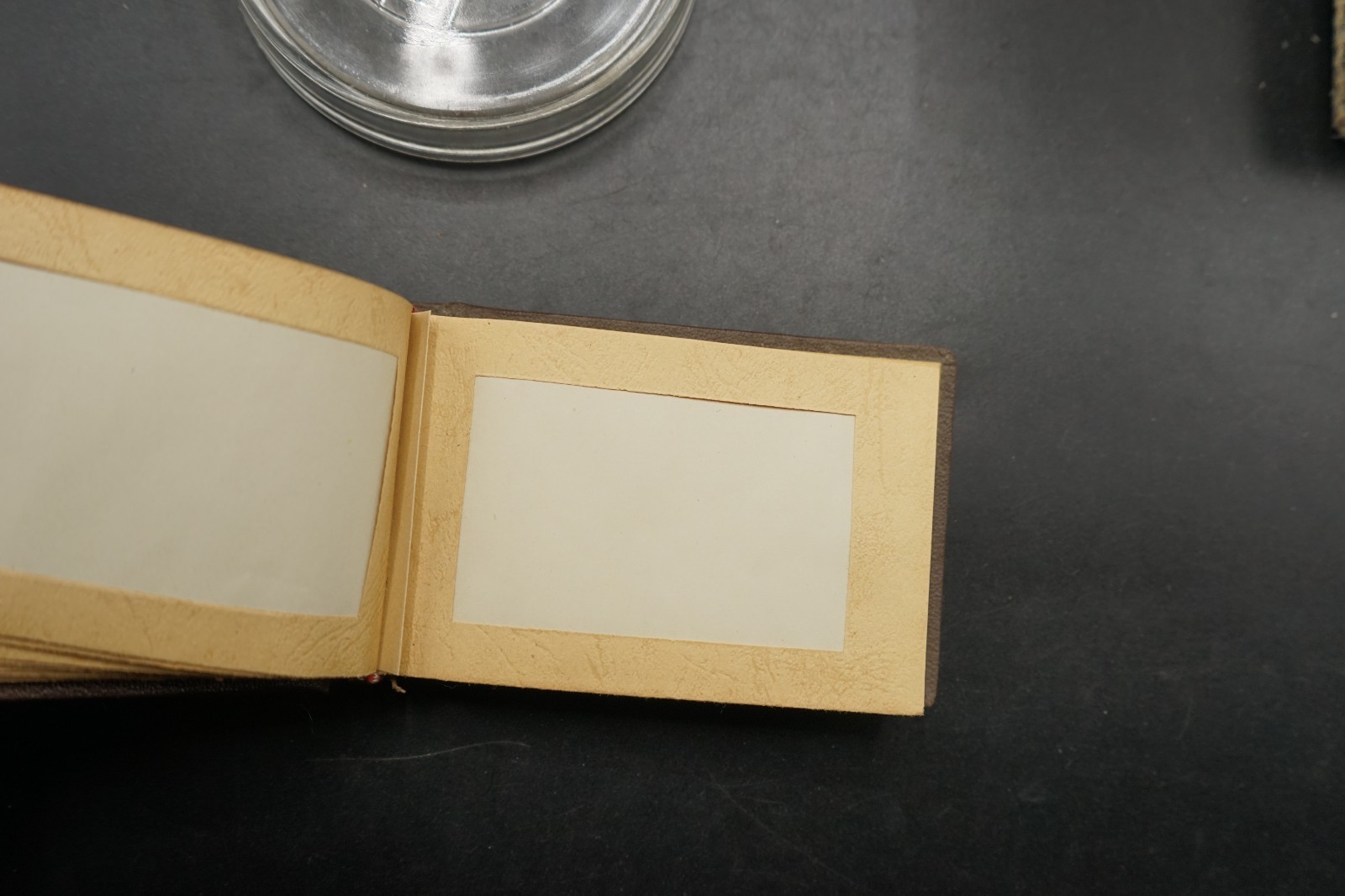 Photo Album Empty Old GDR Leipzig Small for 7×10 Vintage Picture Paper Faux Leather