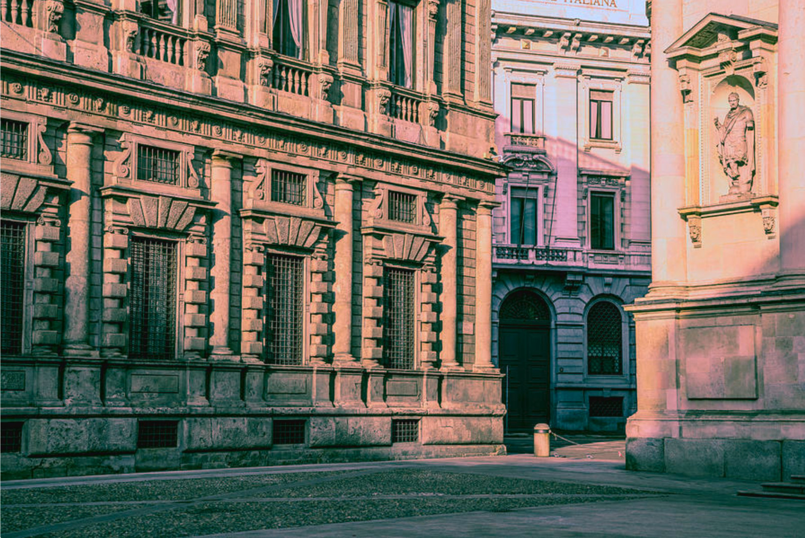 Digital photography- Italy,Milano- Image (for print, or just as a wallpaper)