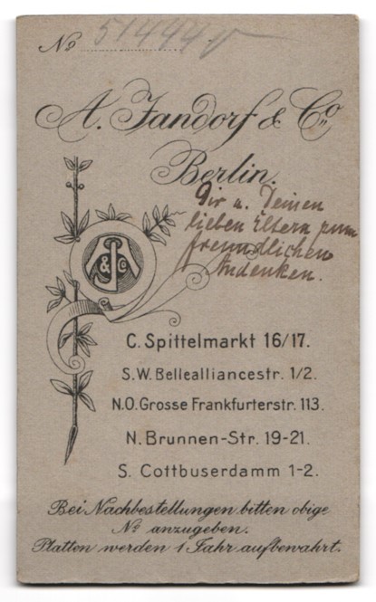 Photograph A. Jandorf & Co., Berlin, Spittelmarkt 16/17, portrait of a young M
