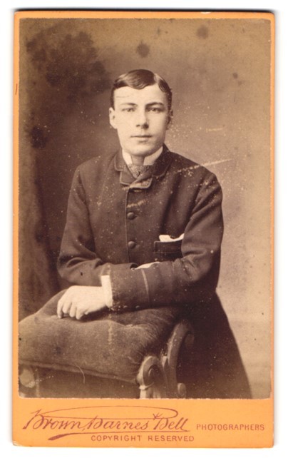 Photograph Brown – Barnes & Bell, London, 220 Regent Street, Portrait Boy i