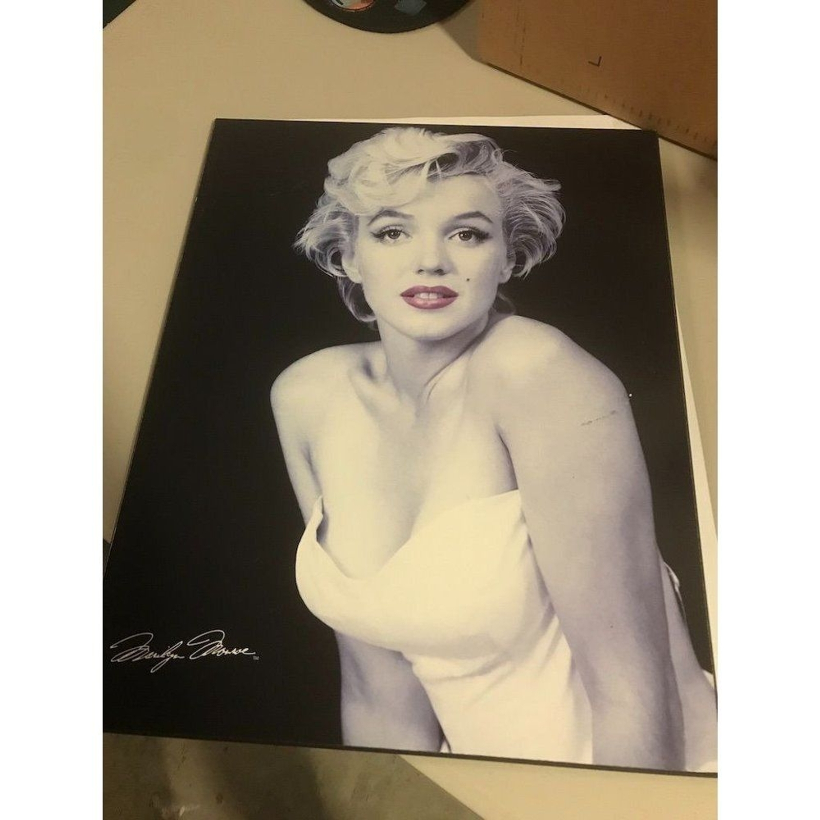 Marilyn Monroe Red Lips by Milton Greene on wood 19 x 15 EUC black & white w red