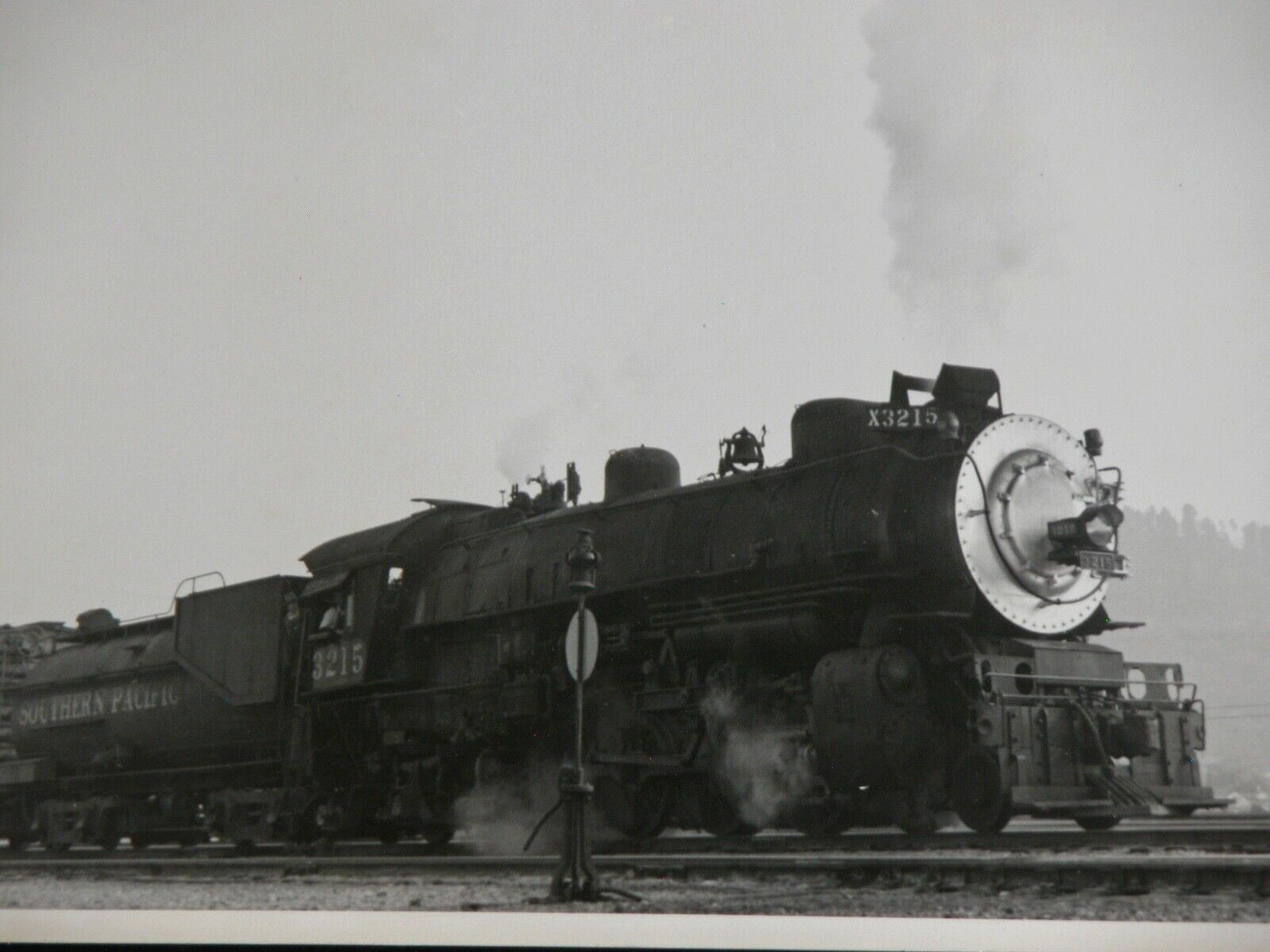Southern Pacific Engine #3215 SP Locomotive Station Photograph Vtg 50s Railway