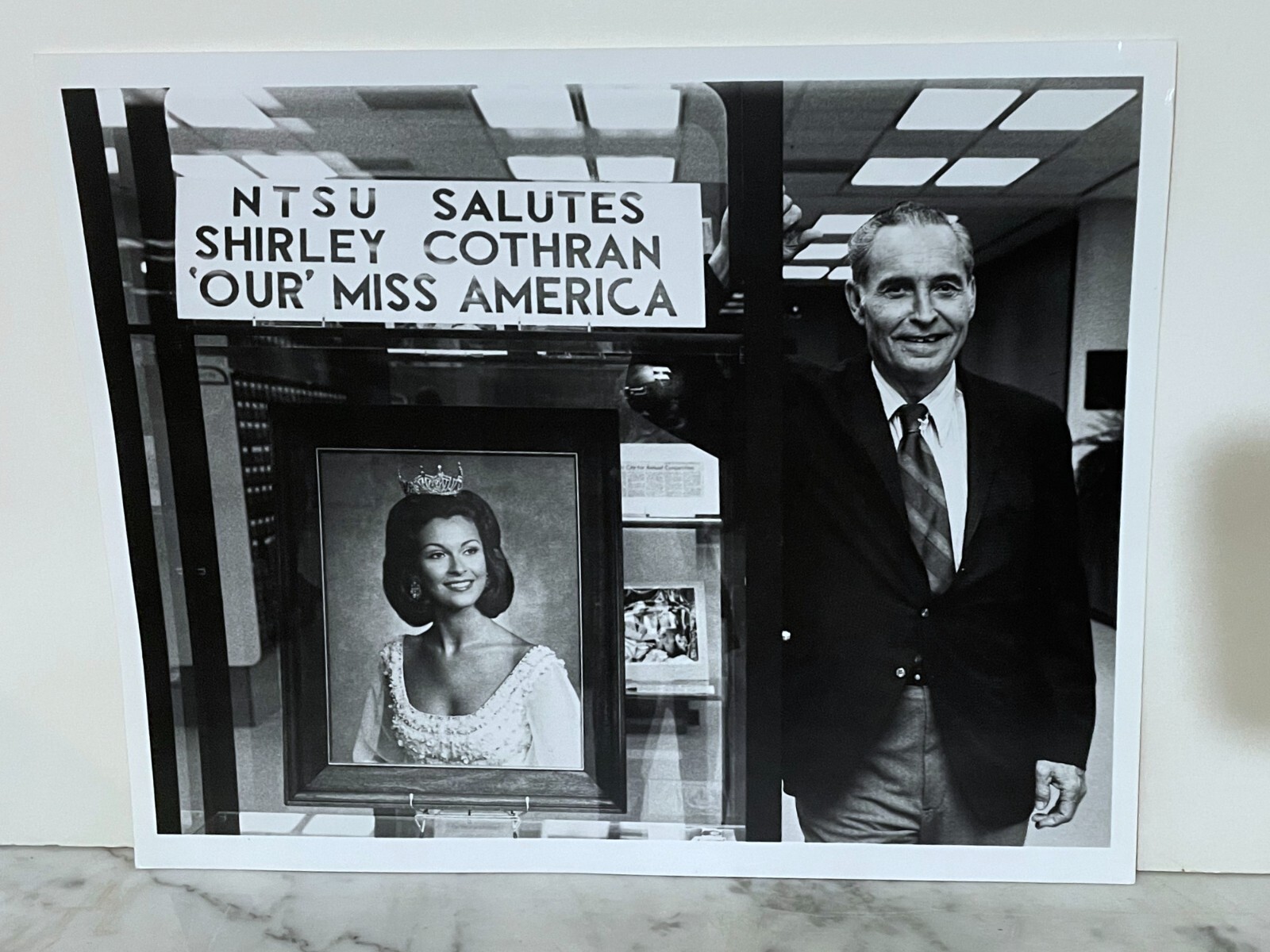 AMERICAN ARTIST ARTHUR ROTHSTEIN – PHOTOGRAPH – FATHER OF MISS AMERICA – 1965