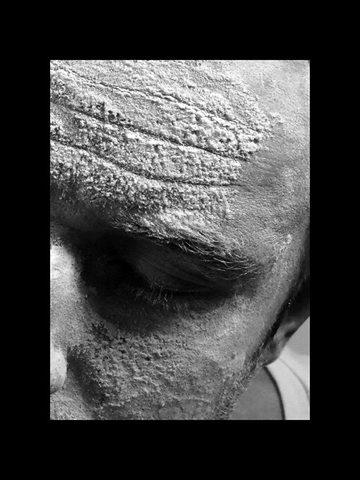 Author’s Photo – “Statue” Stone, Face Self Portrait Passe-Partout 18x24cm