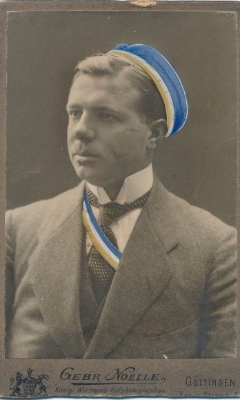 CdV student of a Göttingen connection, portrait, Schmisse,… – 10324706