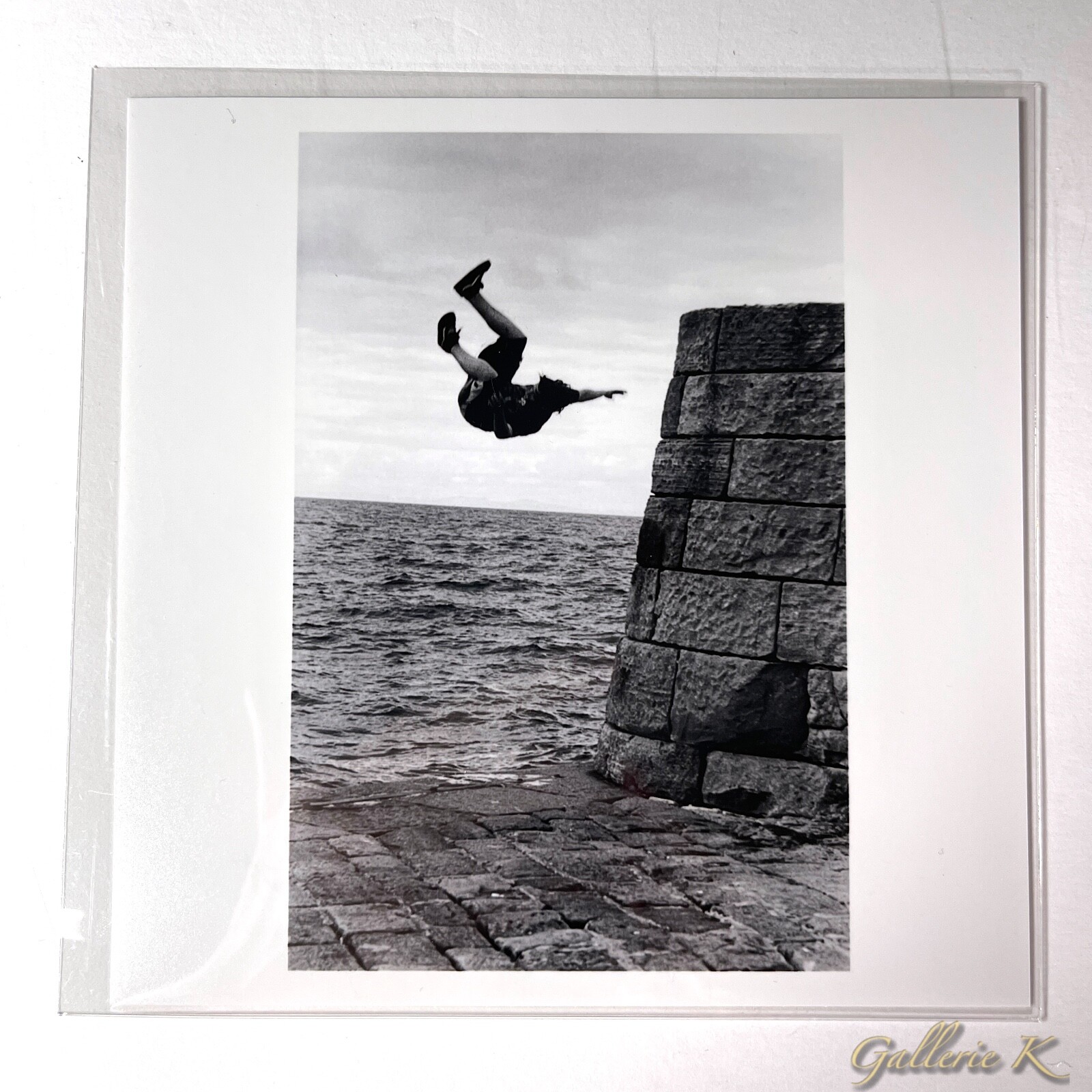 HAND SIGNED ELLIOTT ERWITT BUCKPOOL HARBOR 2011 – MAGNUM SQUARE PRINT 2018 NEW