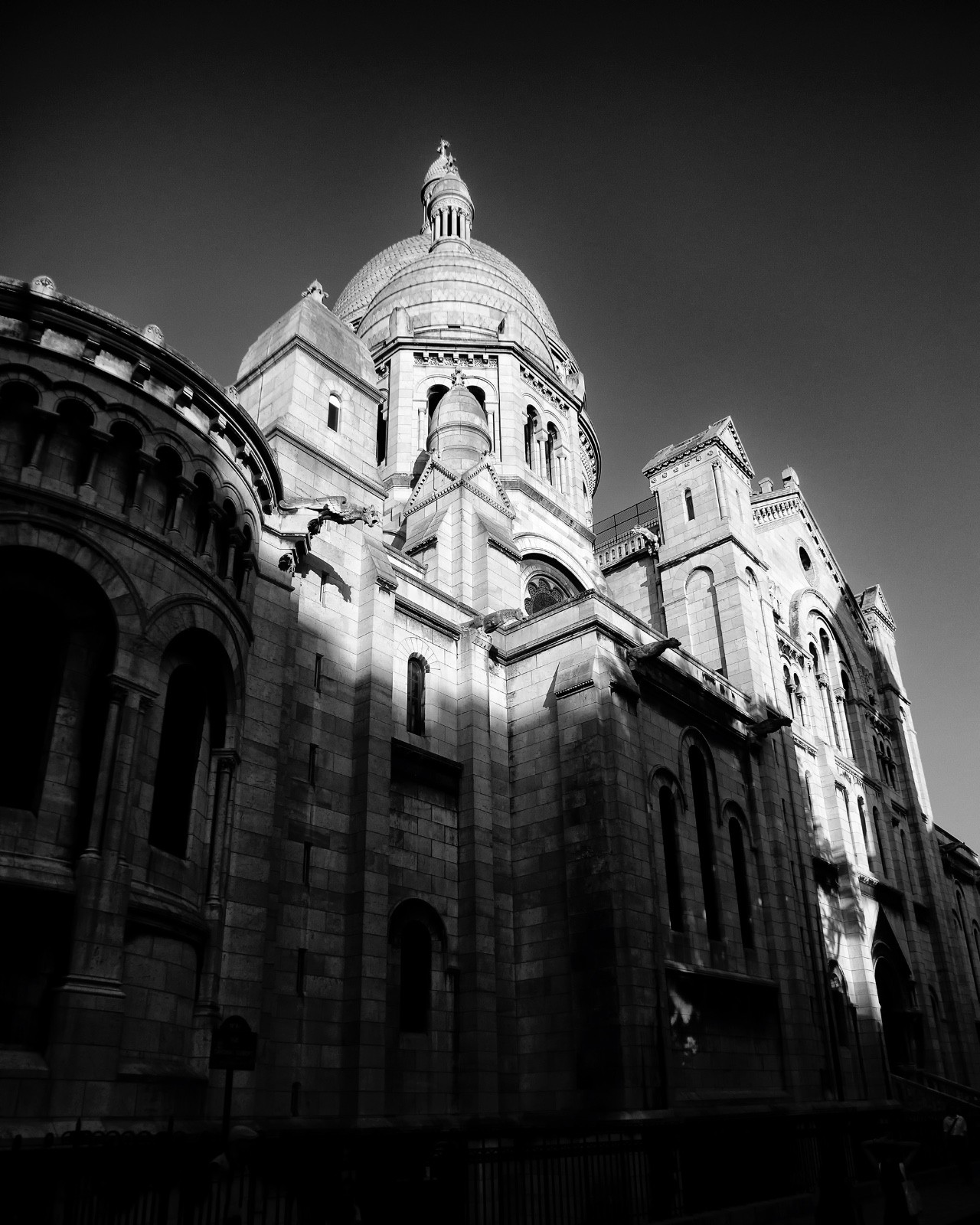 Fine Art Photography 5×7, 8×10, 11×14, 16×20 – Montmartre Paris, France Streets