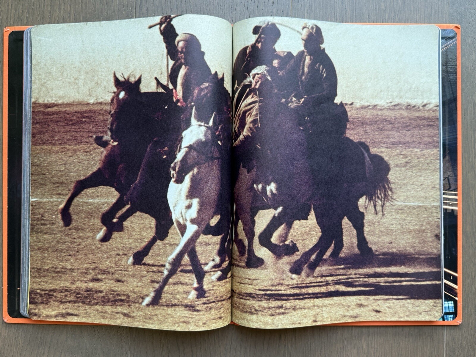 🎈Kishin Shinoyama – SILK ROAD, LOUIS VUITTON Special Lim Ed, 2018 Super RARE!