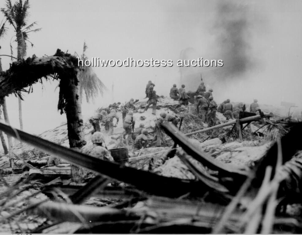US WWII Marines Storm Tarawa Gilbert Islands Nov. 1943 Photo Reprint